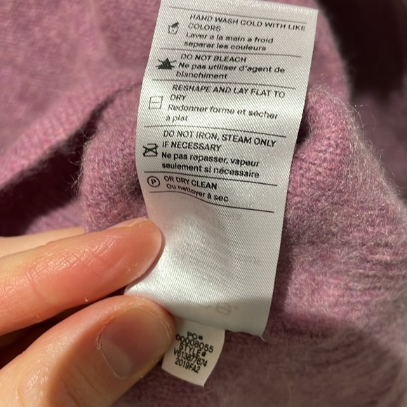 VINCE 100% cashmere turtleneck sweater - Picture 8 of 13